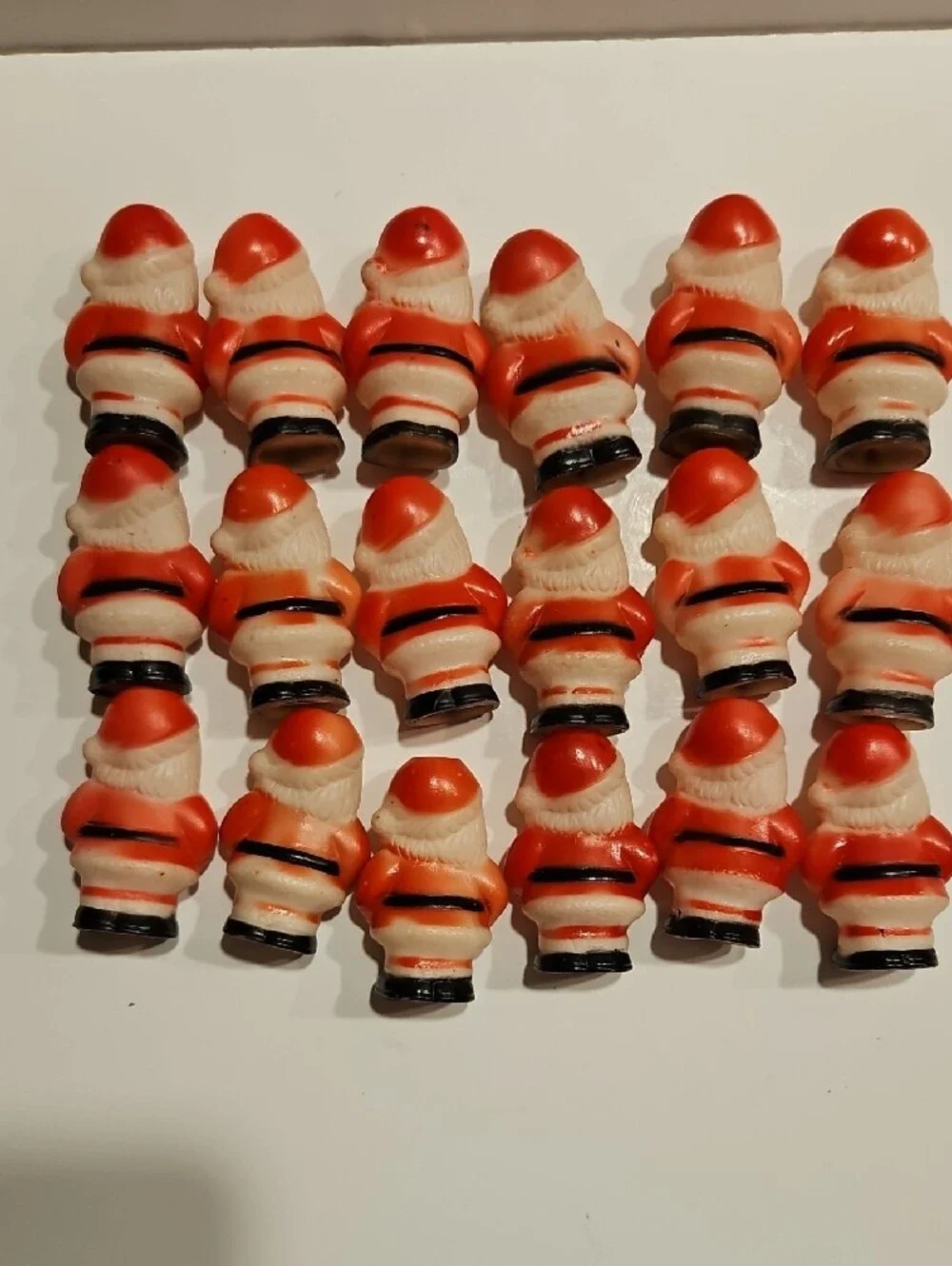 MINI BLOW MOLD SANTAS, CHRISTMAS LIGHT COVERS. SET OF 18  2